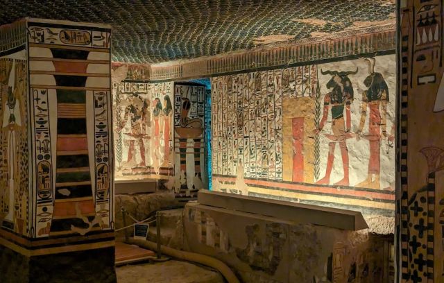 nefertari Tomb